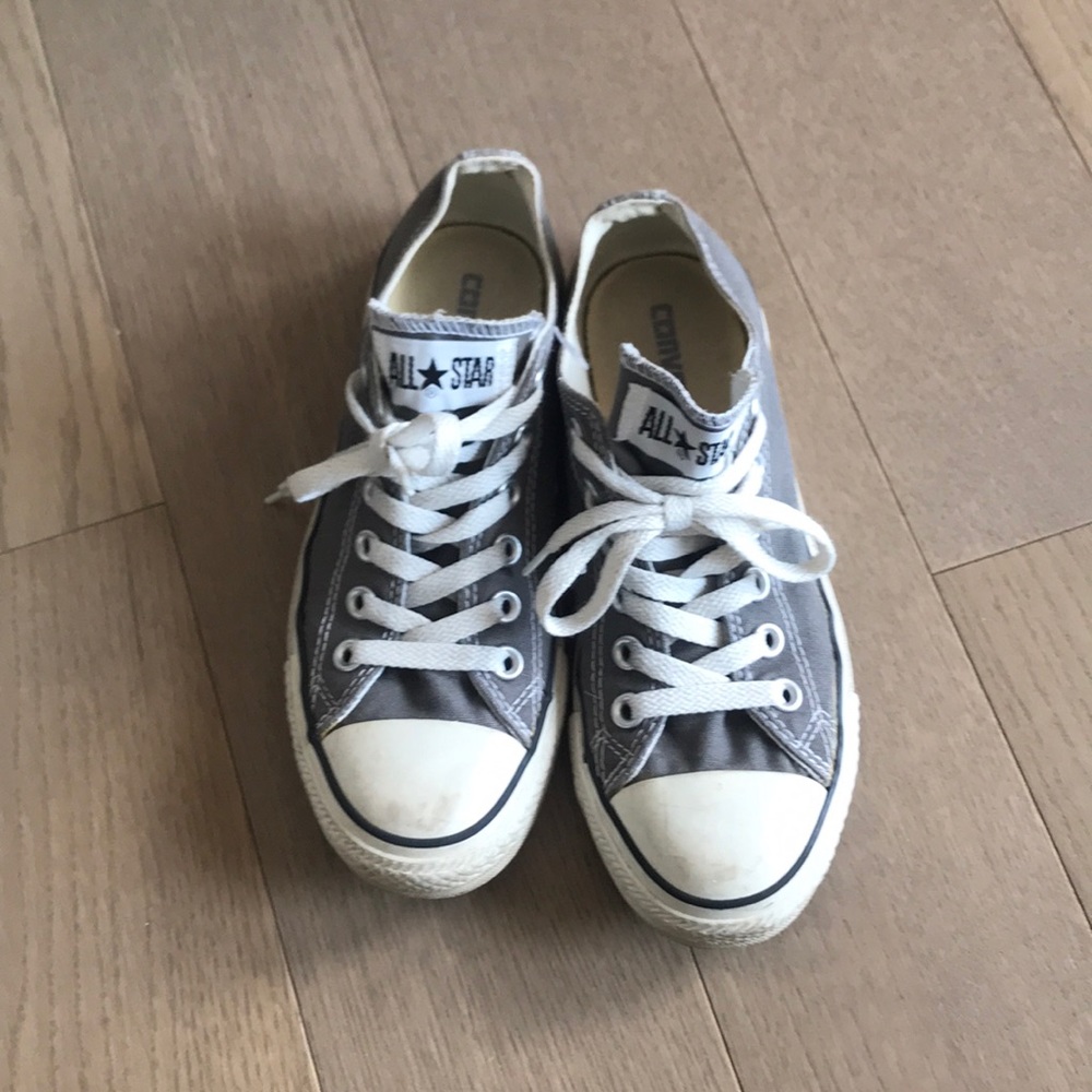 Grey converse sneakers